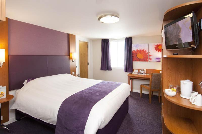 Premier Inn Haydock Park/M6 J23 Warrington Eksteriør billede